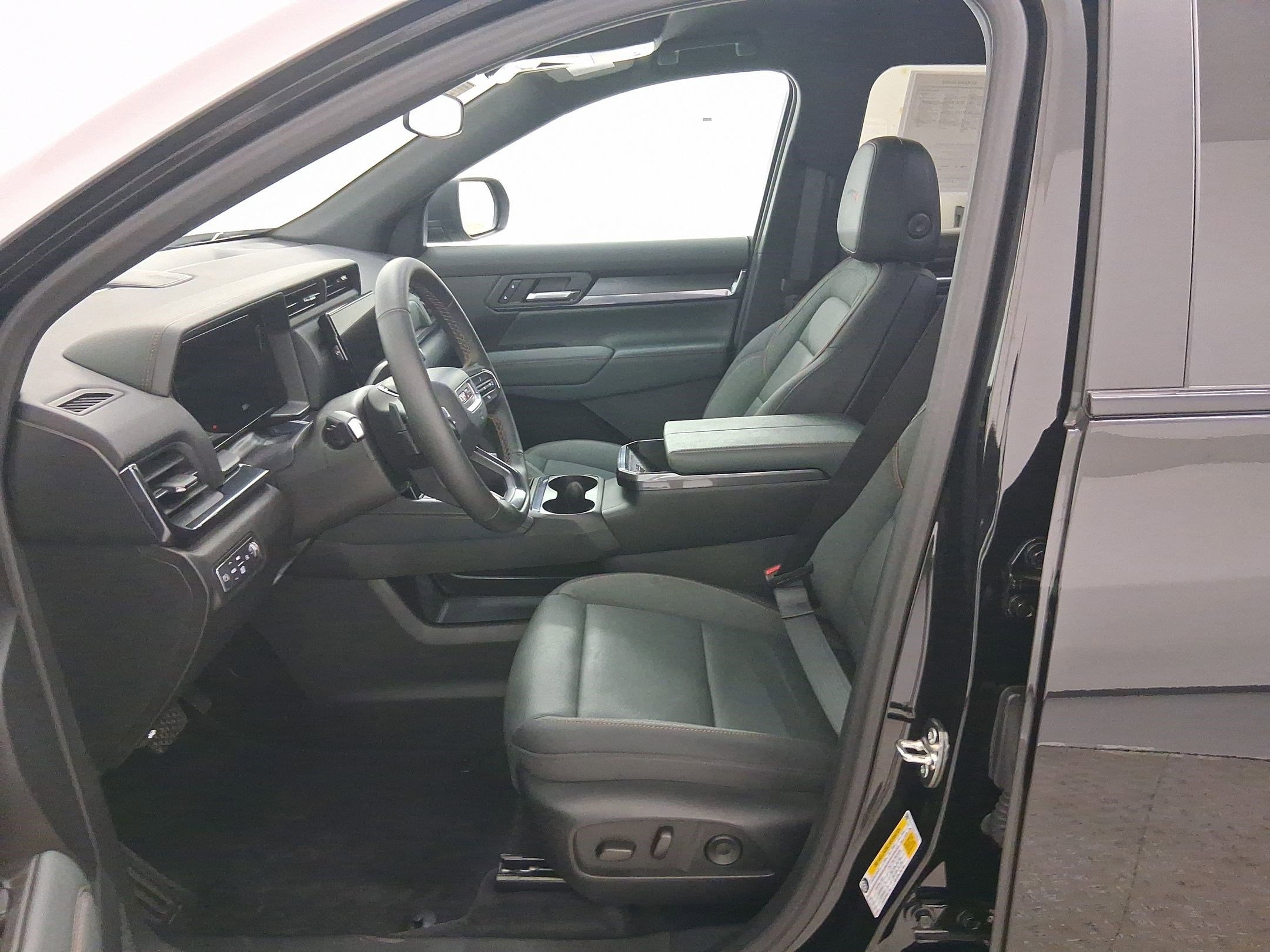 2026 GMC Terrain AT4 photo 4