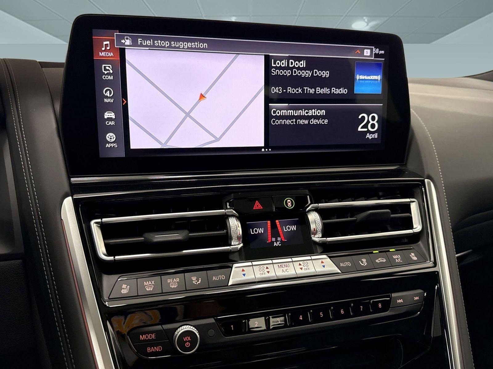 2026 BMW 8 Series 840i - Photo 23