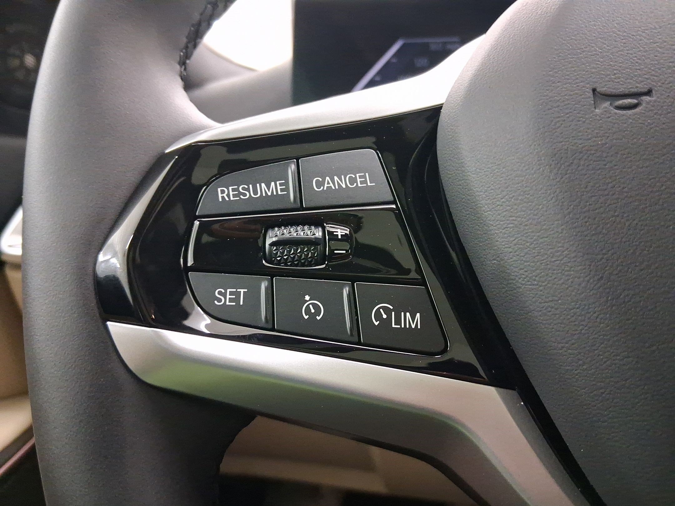 2026 BMW 3 Series 330i - Photo 15