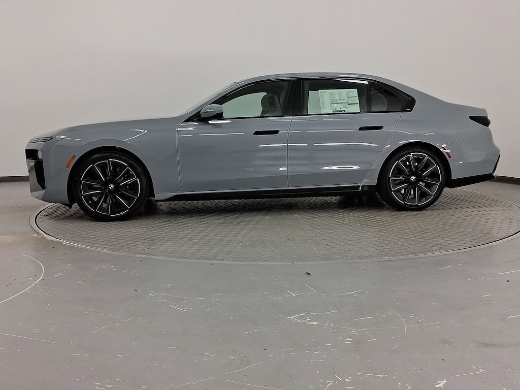 New 2026 BMW 740i xDrive Sedan