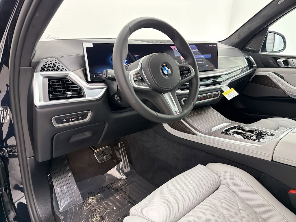 New 2027 BMW X7 xDrive40i SUV