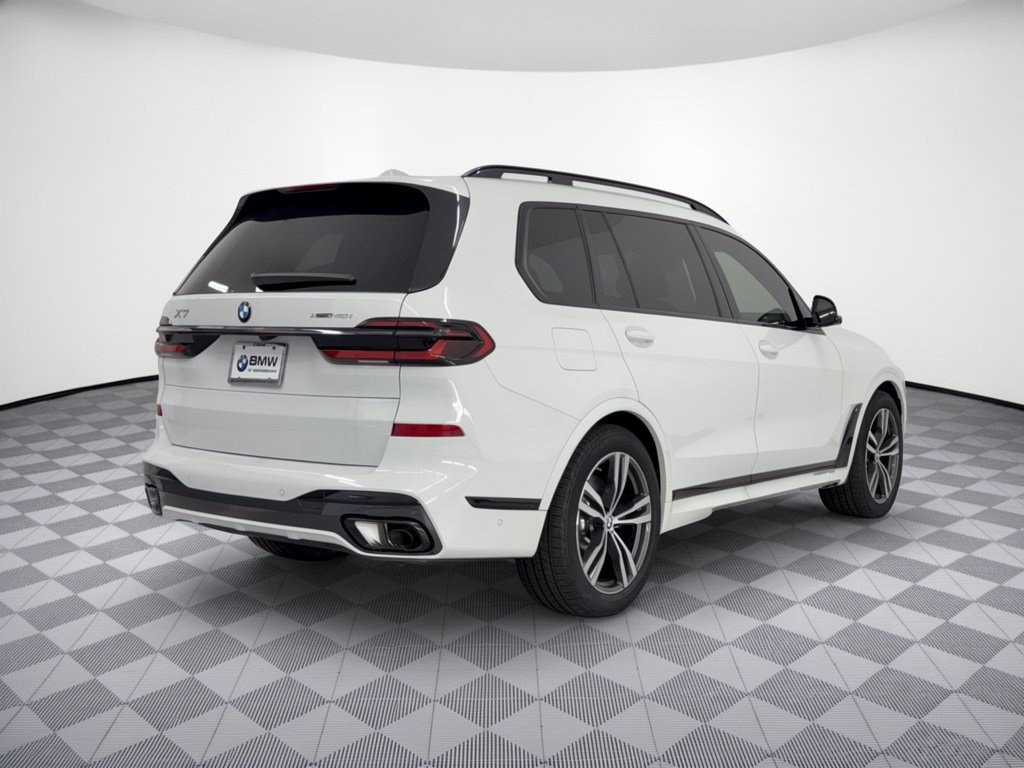 2026 BMW X7 40i - Photo 9