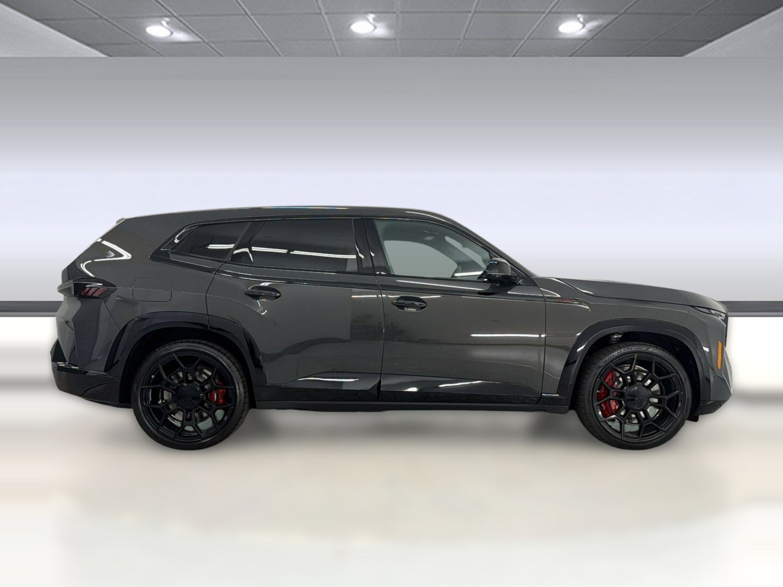 XM Label SUV