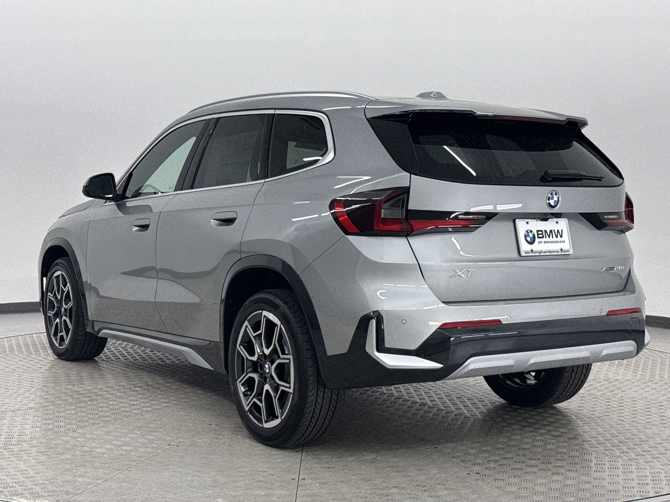 2025 Bmw X1 XDrive28i photo 3
