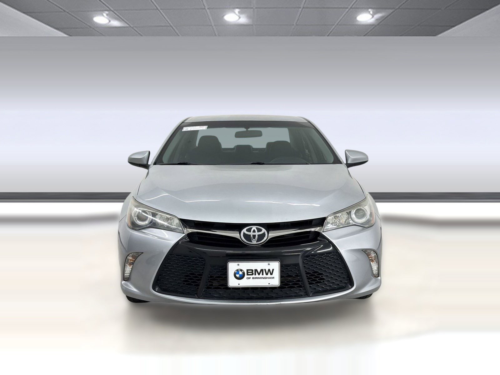 2016 Toyota Camry SE photo 5