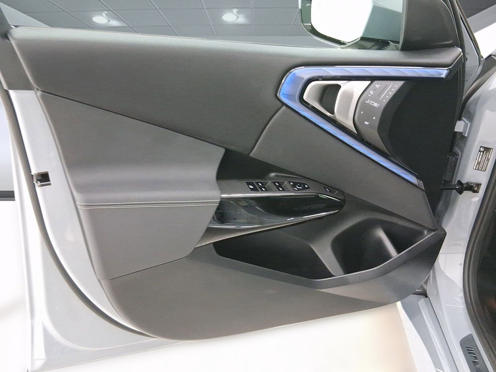 2026 BMW X3 30 - Photo 18