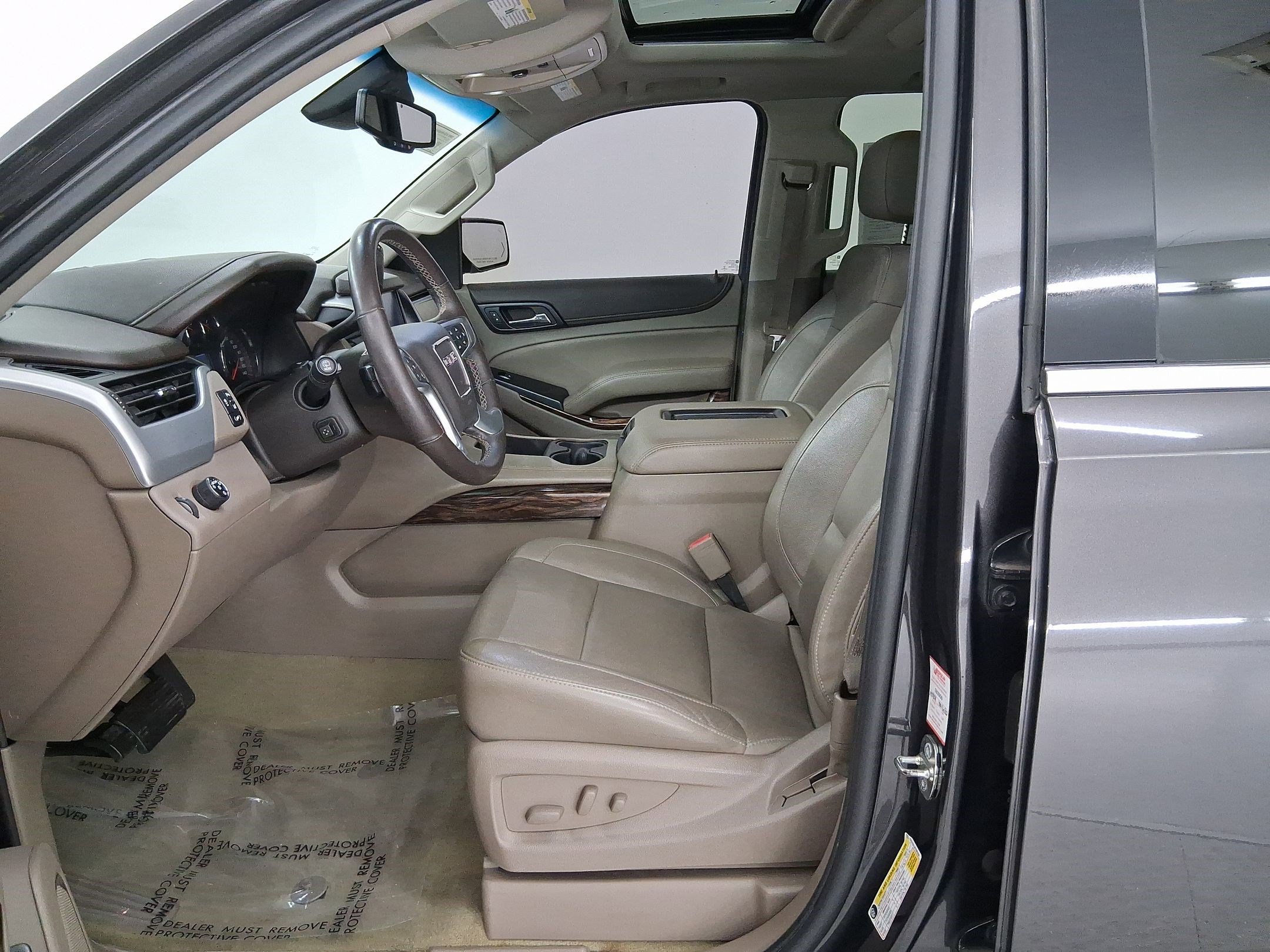 2015 Gmc Yukon SLT photo 4