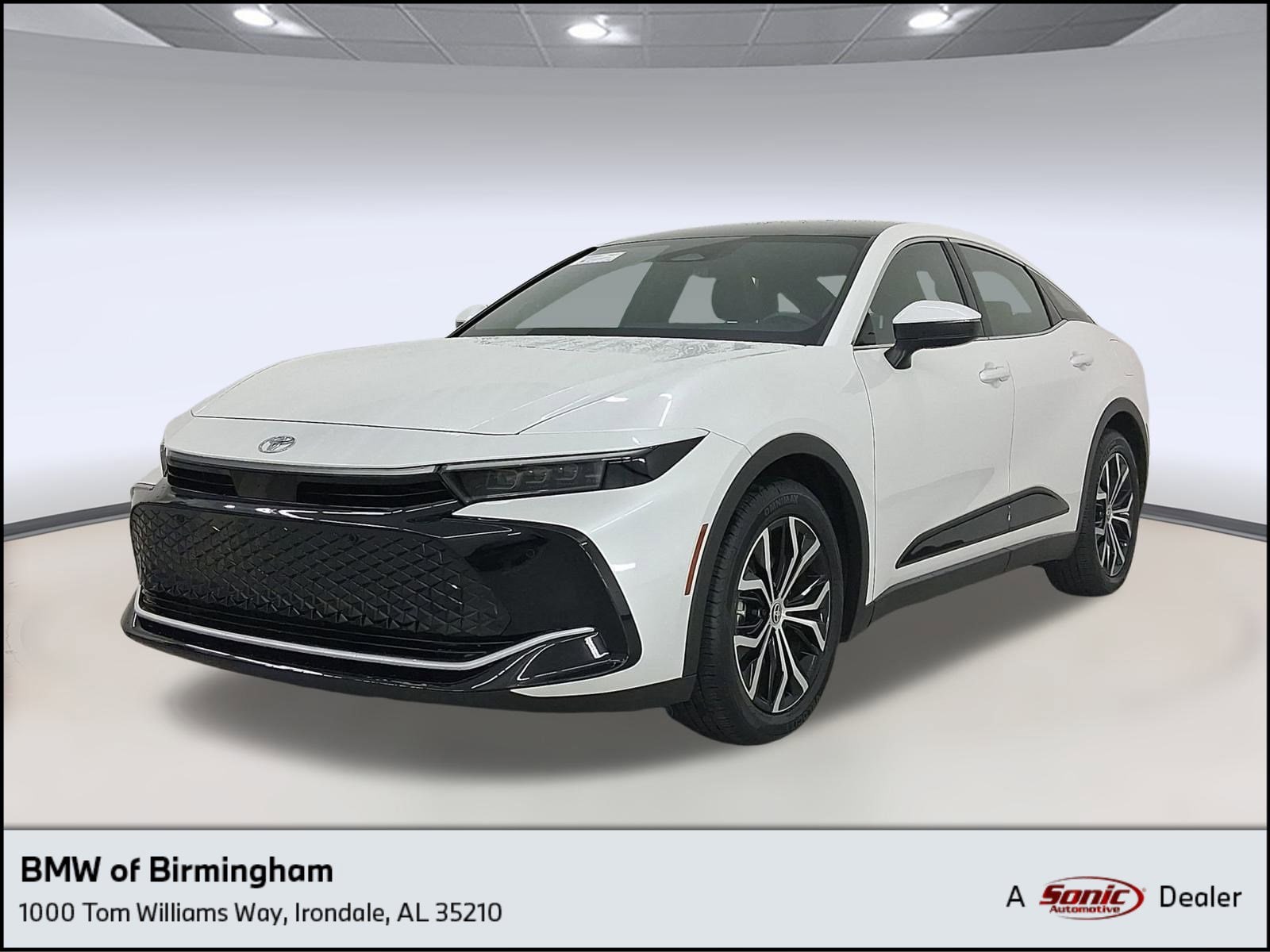 2023 Toyota Crown Limited's photo