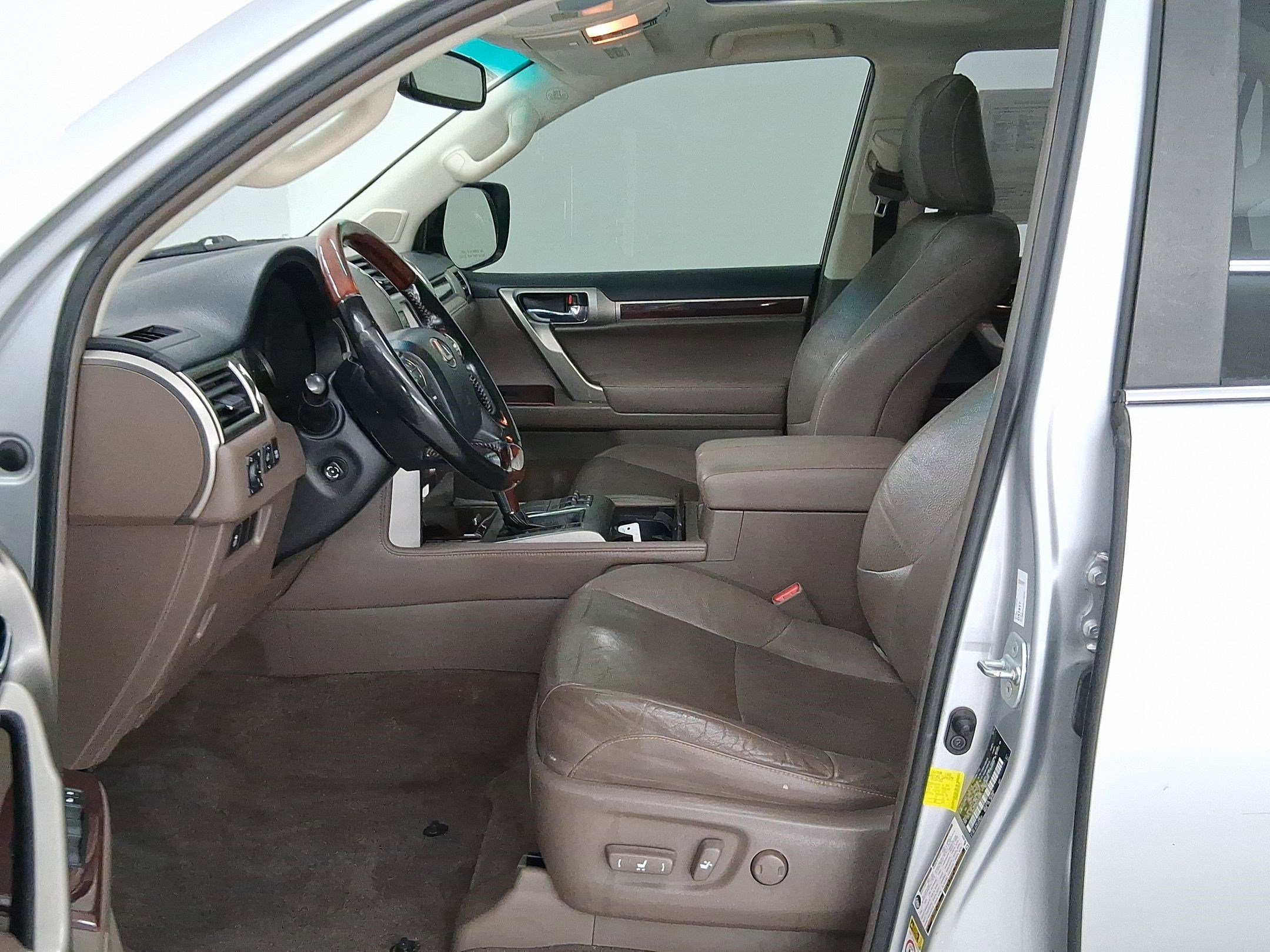 2016 Lexus GX 460 photo 4