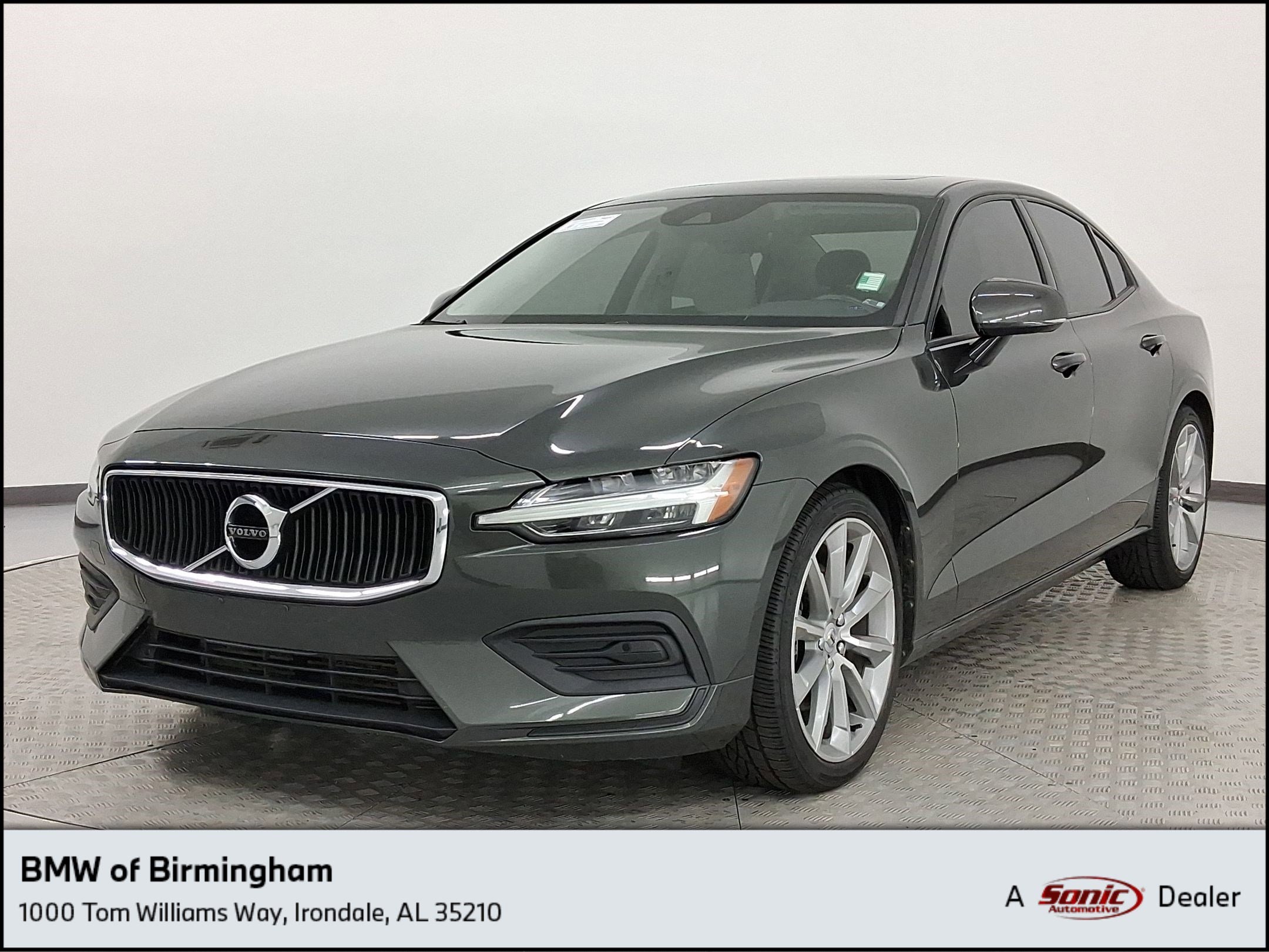 2020 Volvo S60 Momentum's photo