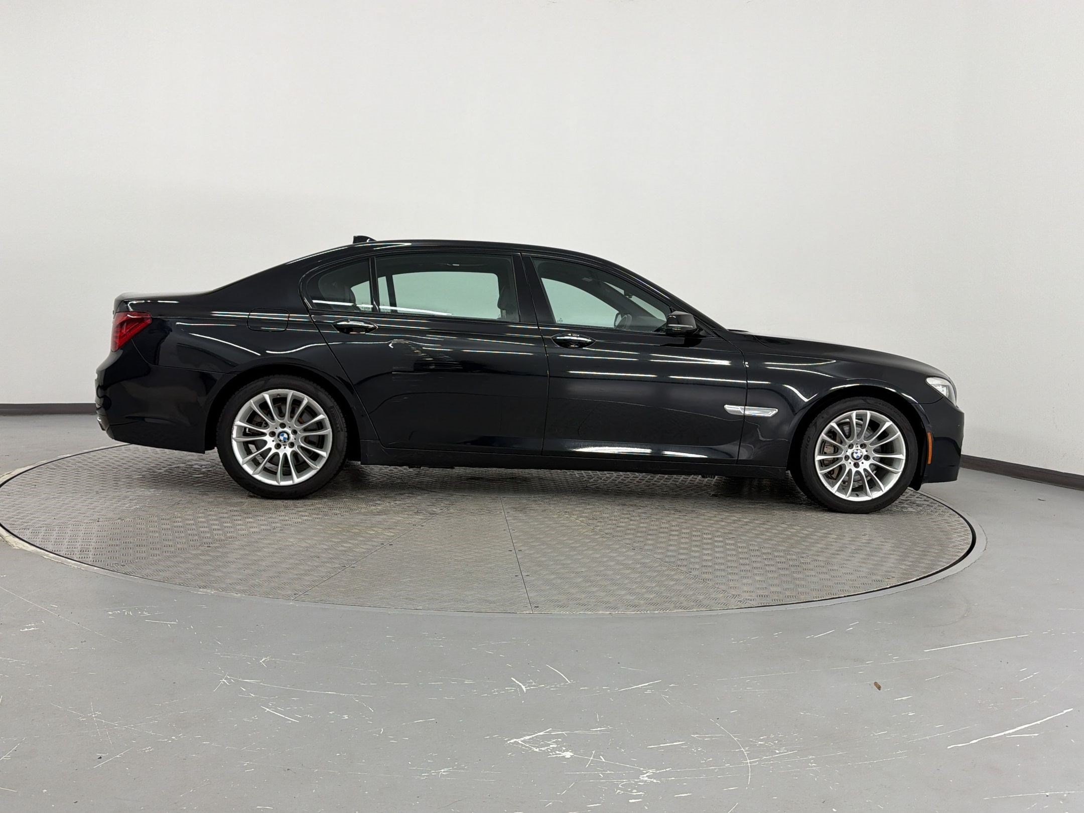 740Li Sedan