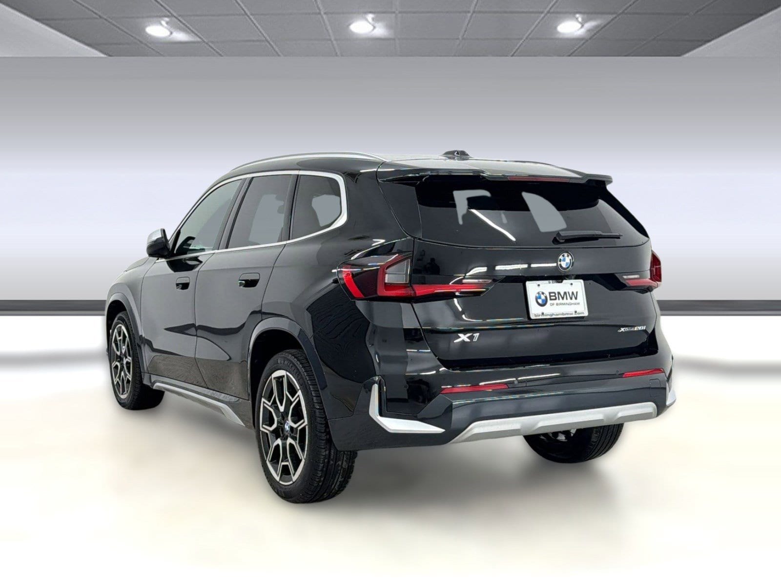 2023 BMW X1 xDrive28i photo 2