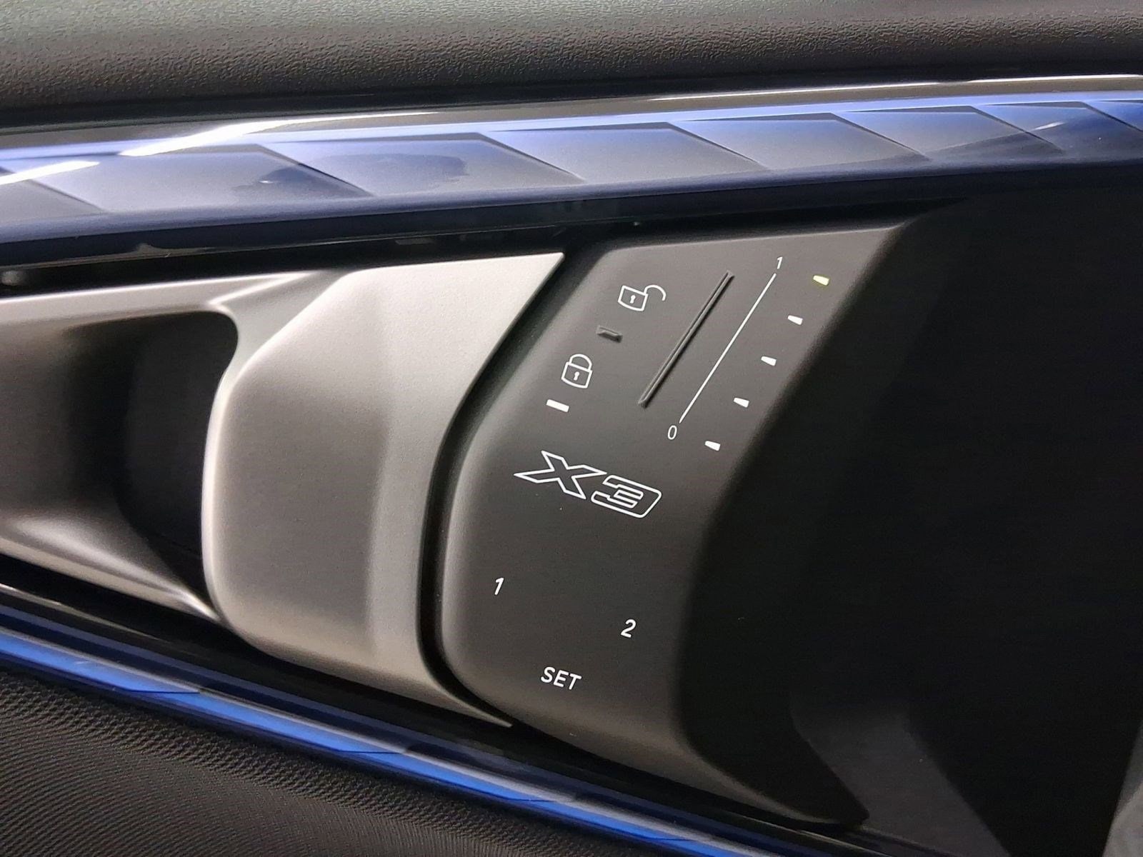 2026 BMW X3 30 - Photo 16