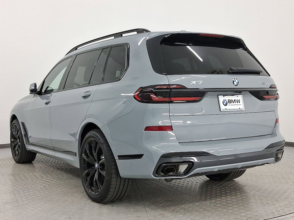 New 2026 BMW X7 xDrive40i SUV