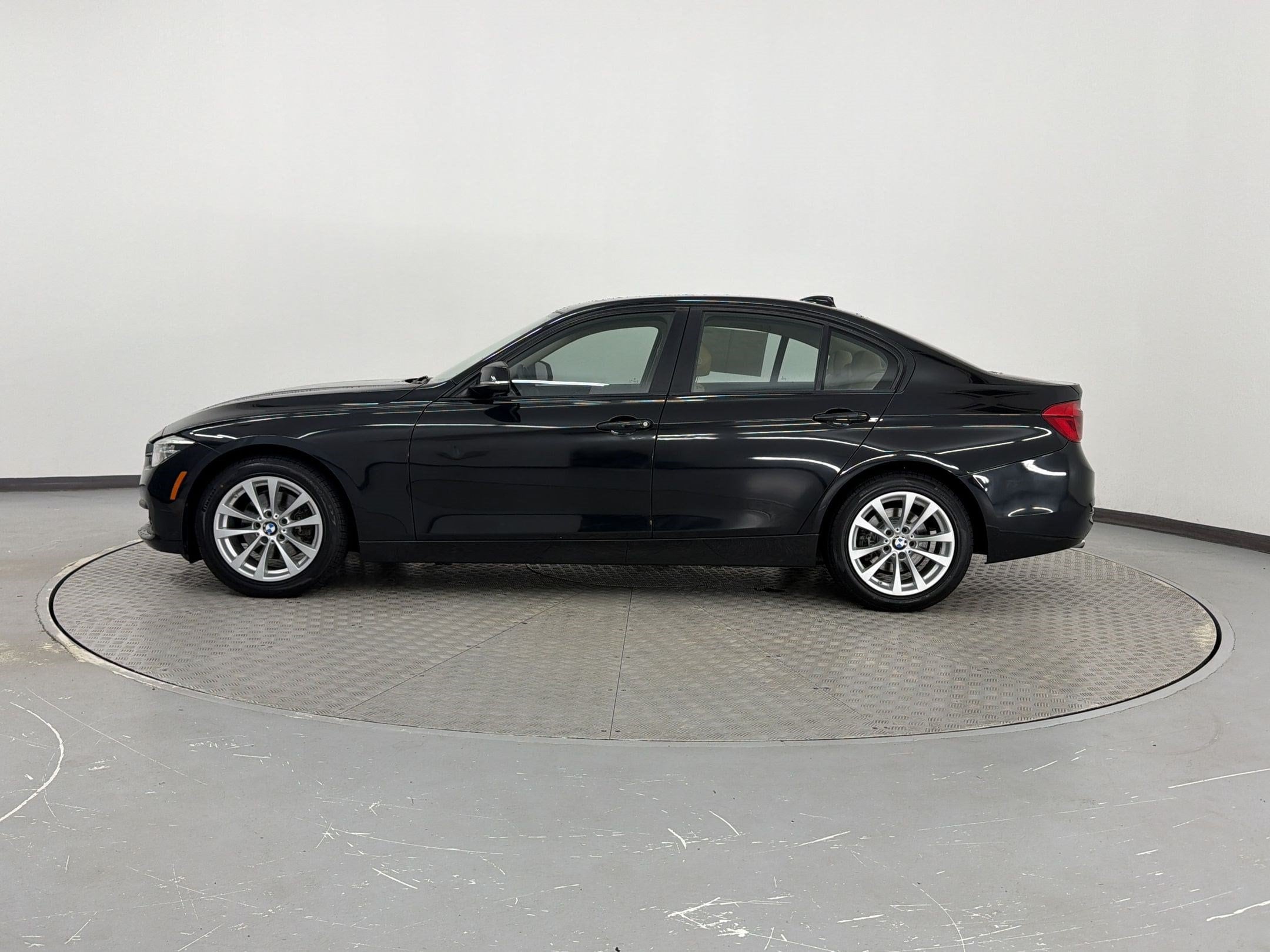 Used 2018 BMW 3 Series 320i with VIN WBA8A9C52JAD26910 for sale in Irondale, AL