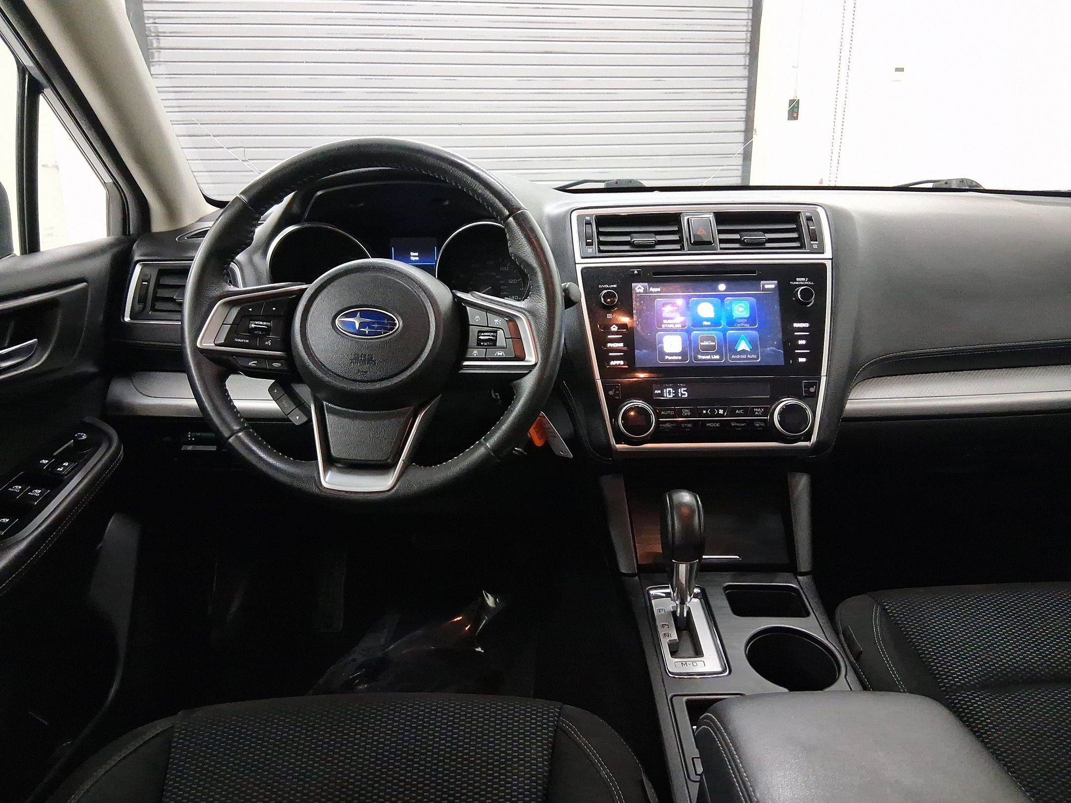 2018 Subaru Outback 2.5i Premium photo 3