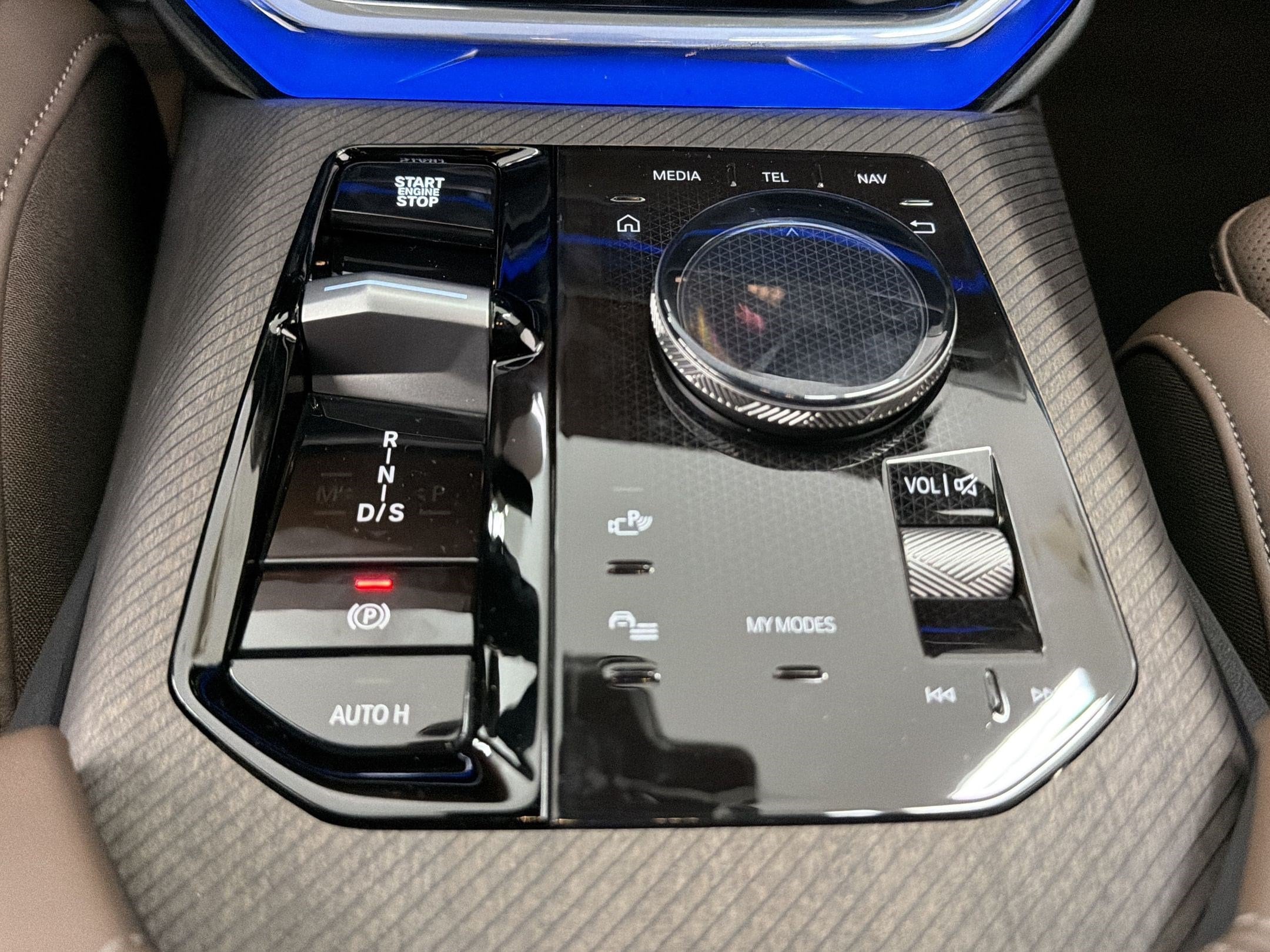 2026 BMW X3 30 - Photo 17
