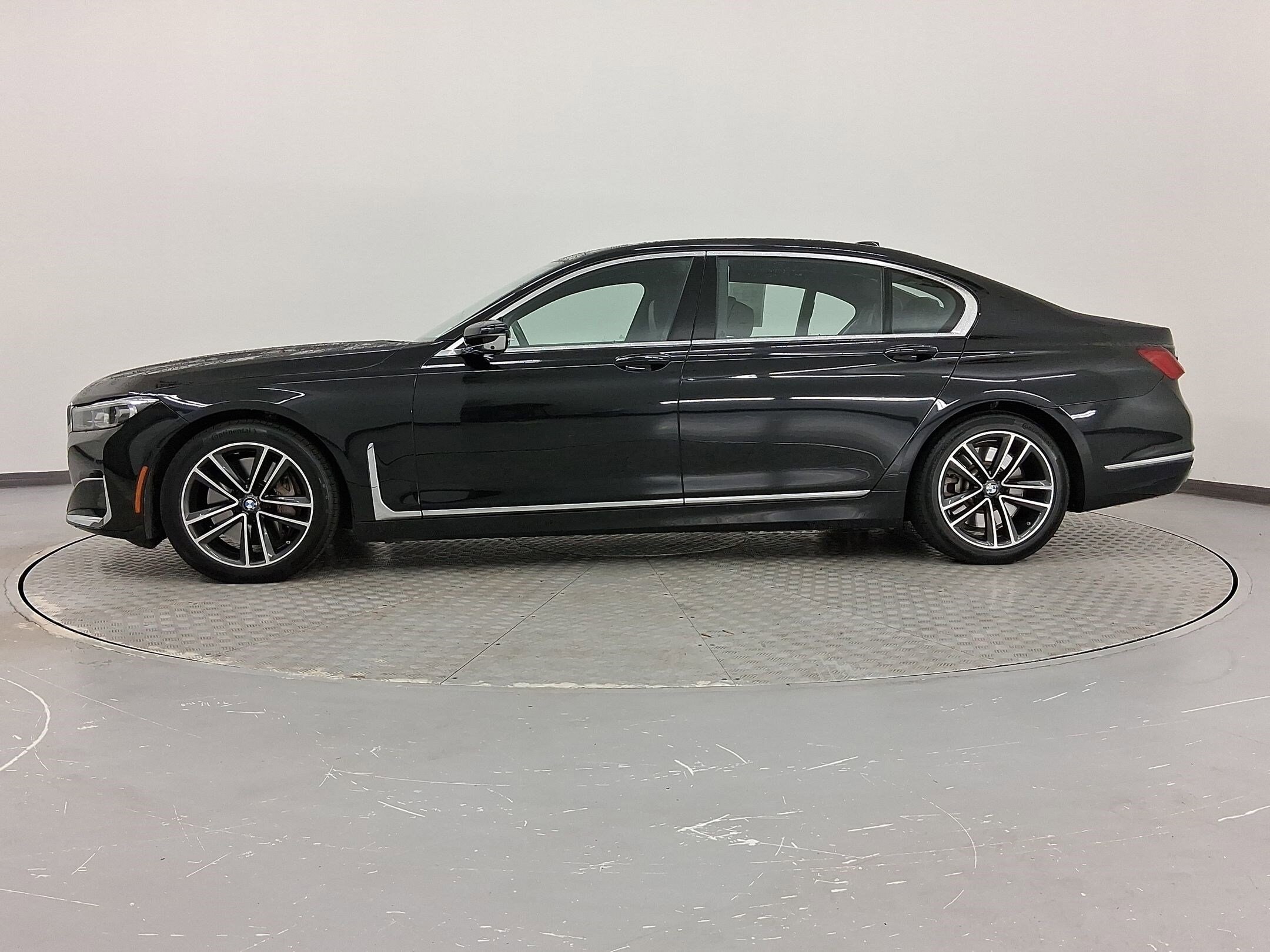2022 Bmw 750i xDrive Sedan photo 2