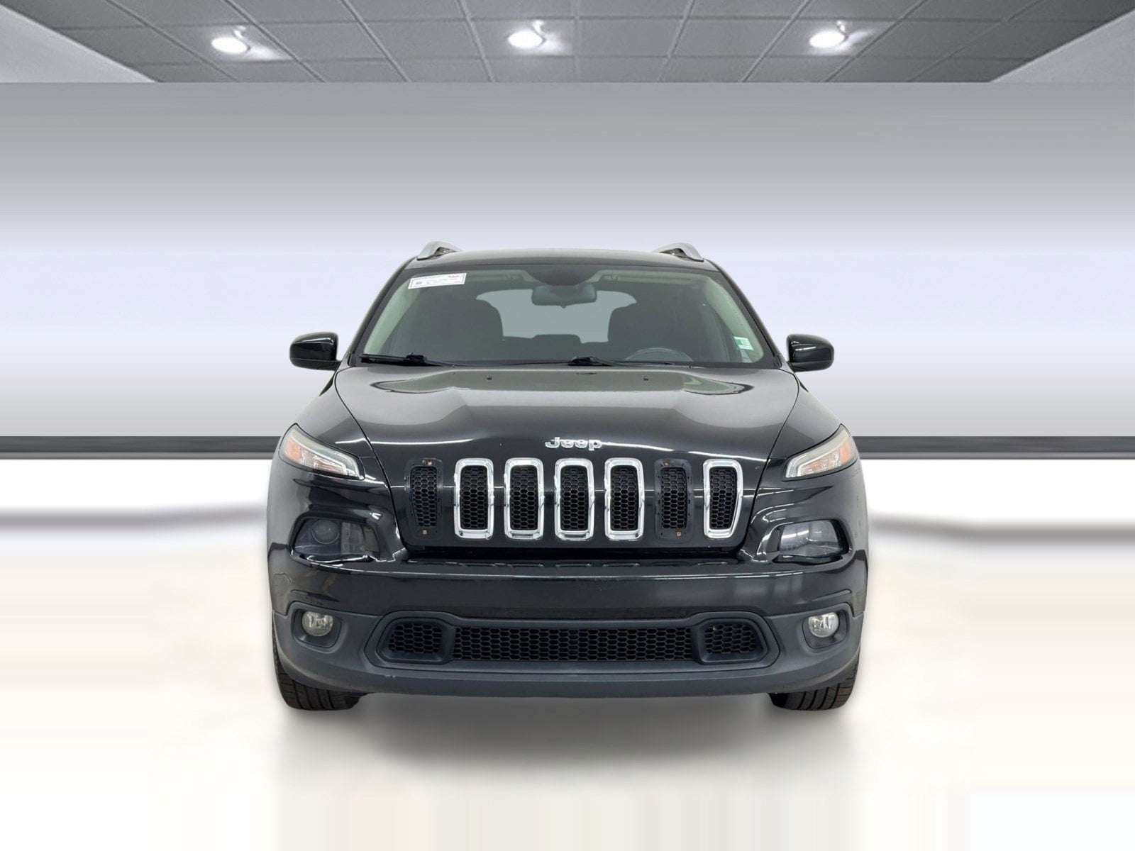 2016 Jeep Cherokee Latitude FWD photo 5