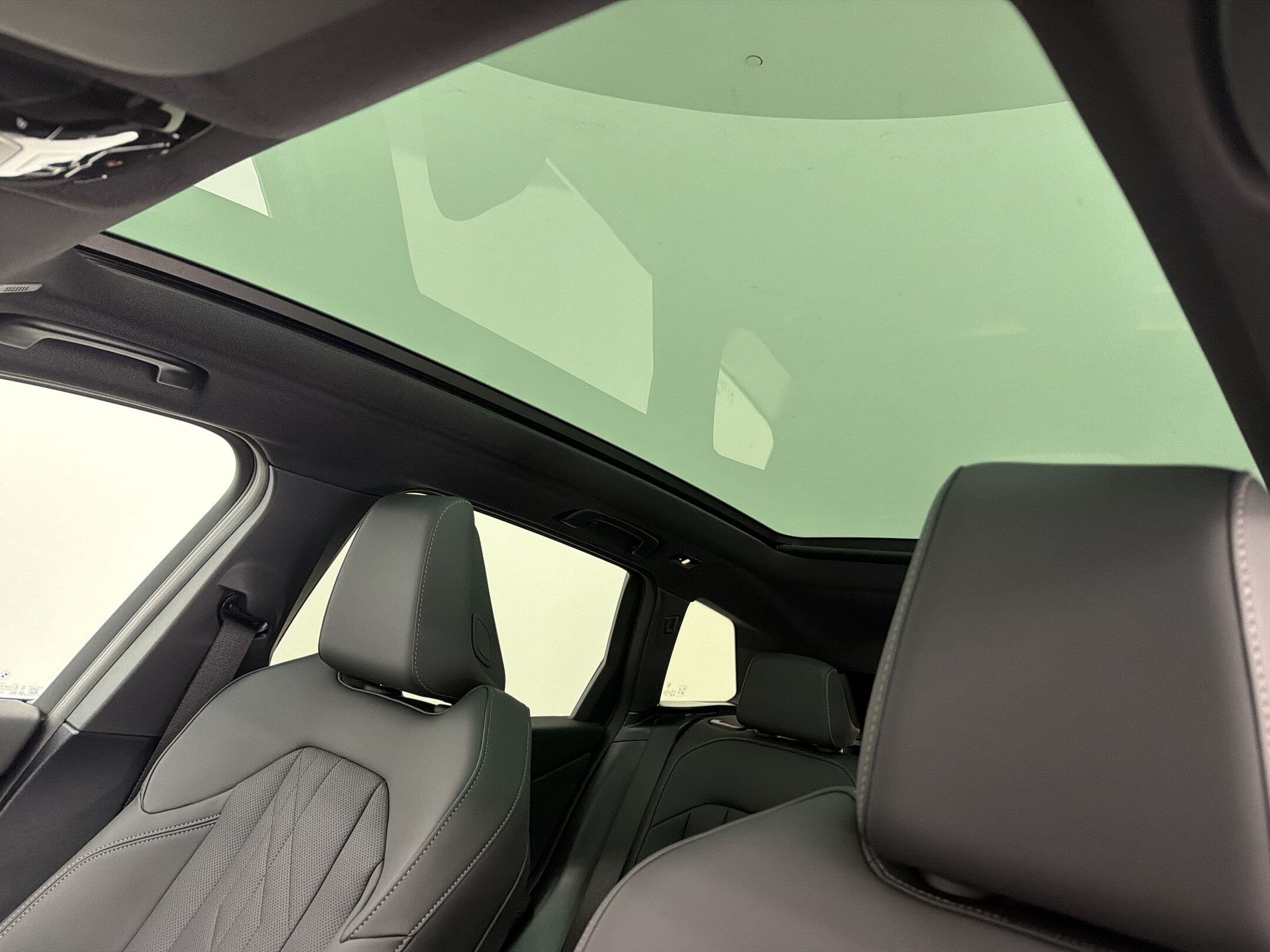 2026 BMW X3 30 - Photo 24
