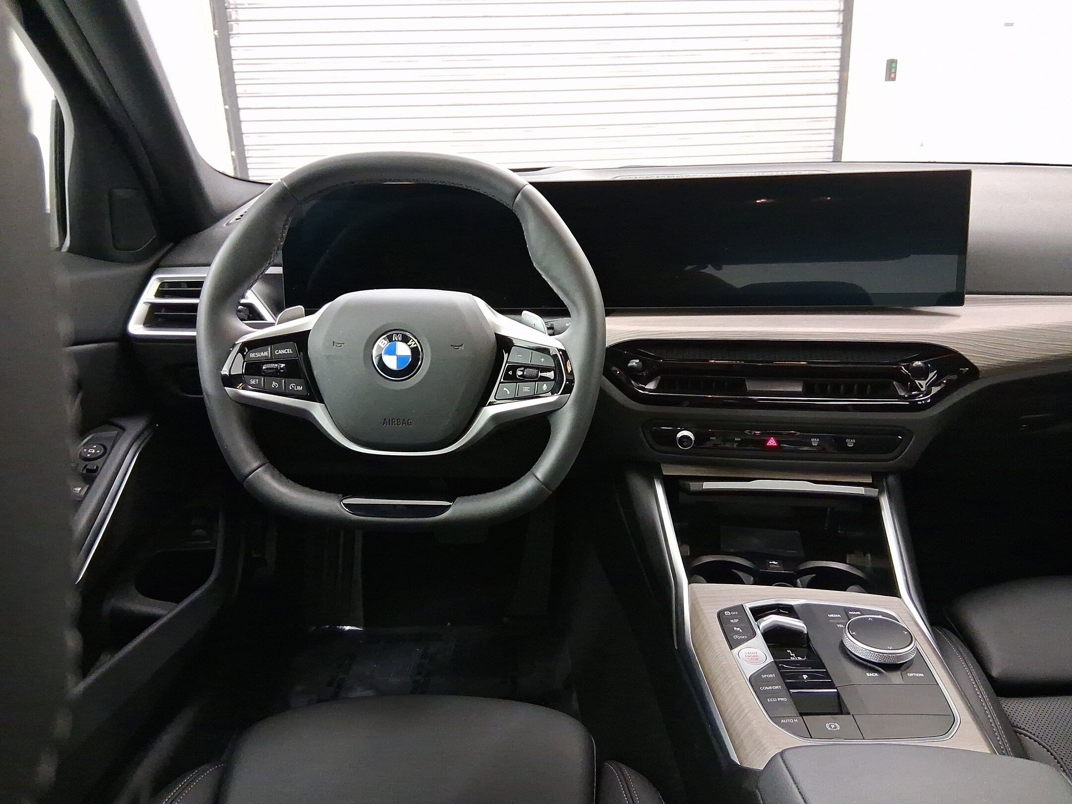 2025 Bmw 330i 3-Series photo 4
