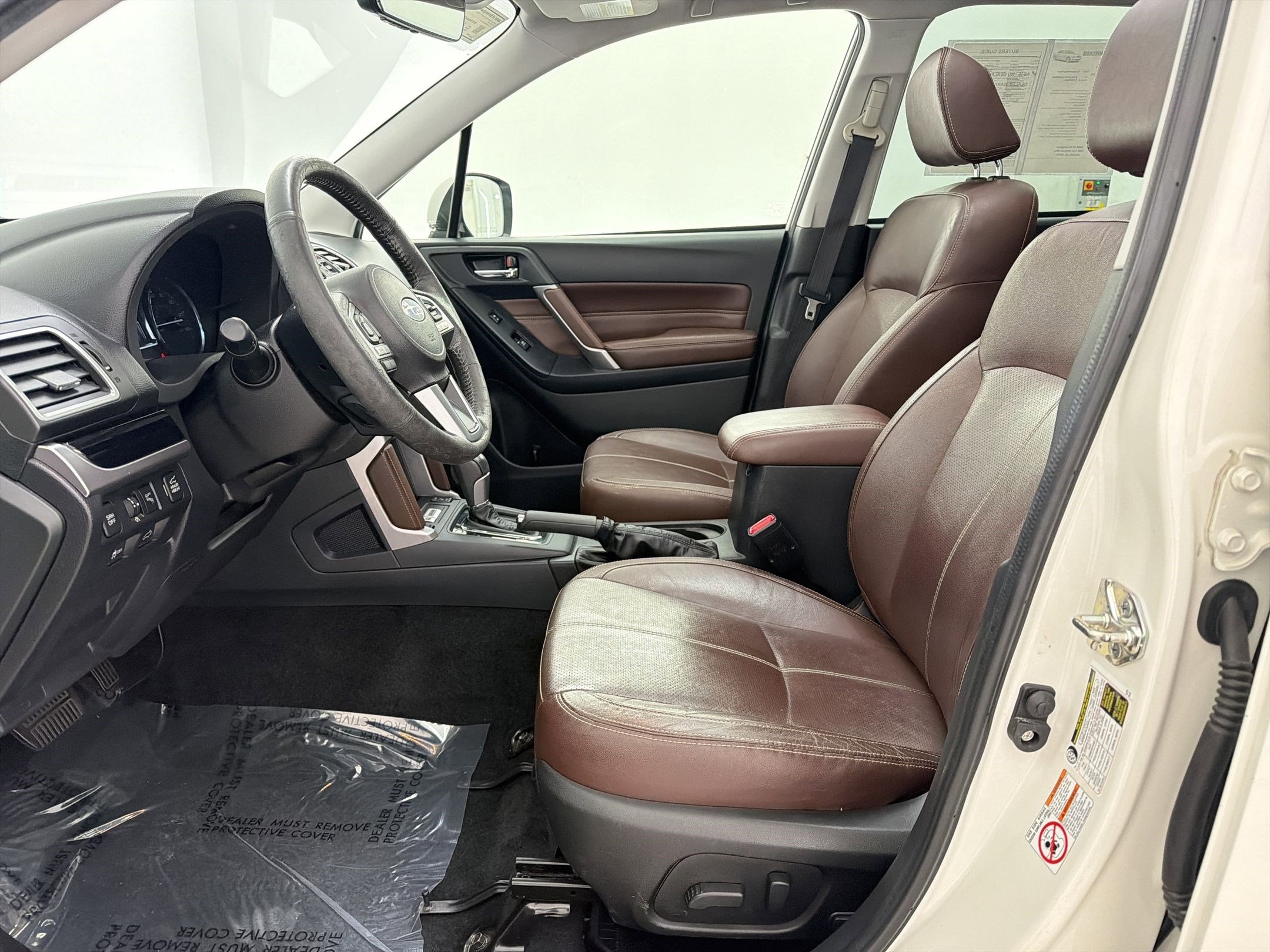 2018 Subaru Forester 2.5i Touring with Eyesight + Nav + Starlink photo 4