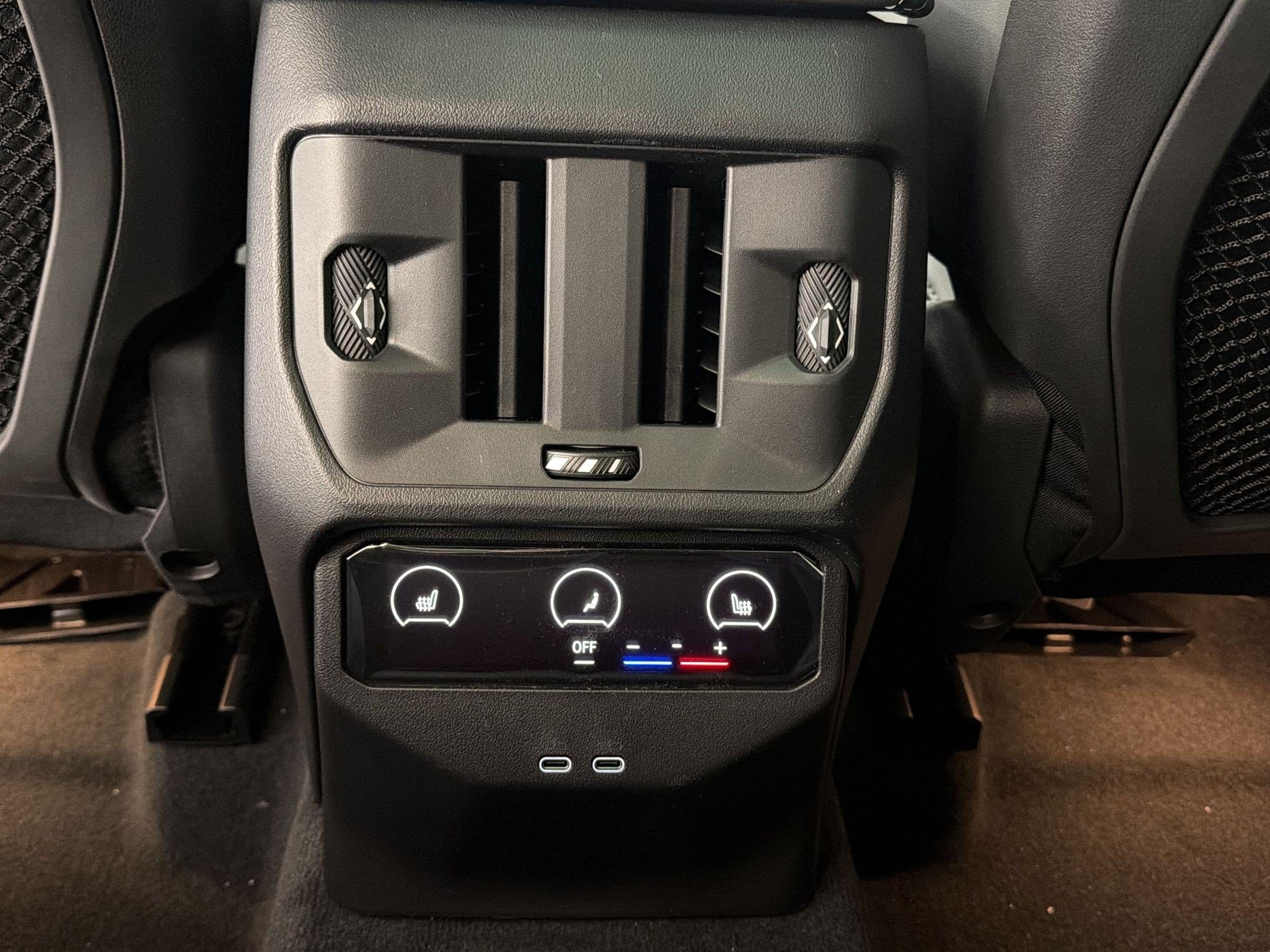 2026 BMW X3 30 - Photo 35