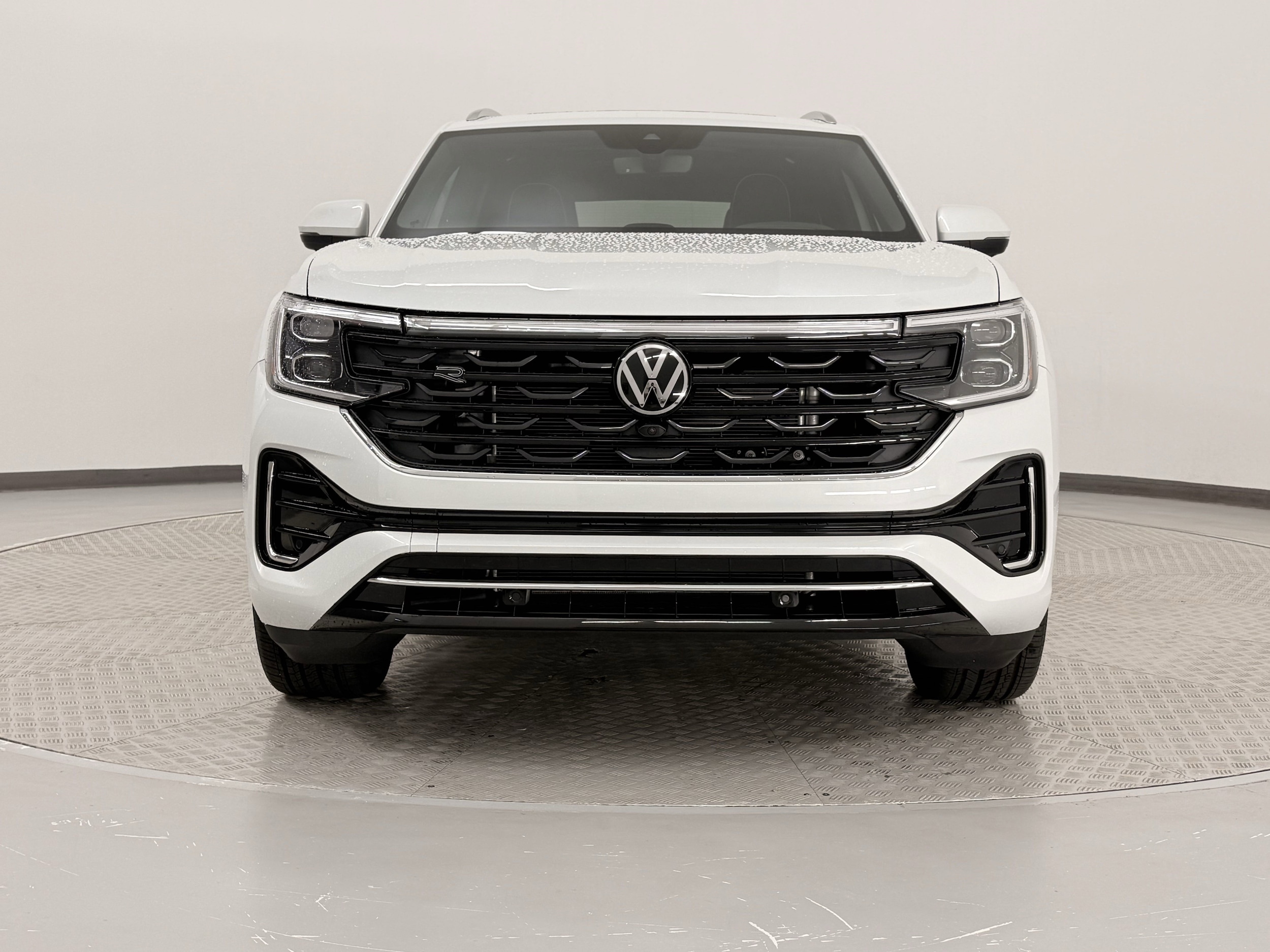 Used 2025 Volkswagen Atlas Cross Sport SEL Premium R-LINE with VIN 1V2FE2CAXSC223755 for sale in Irondale, AL