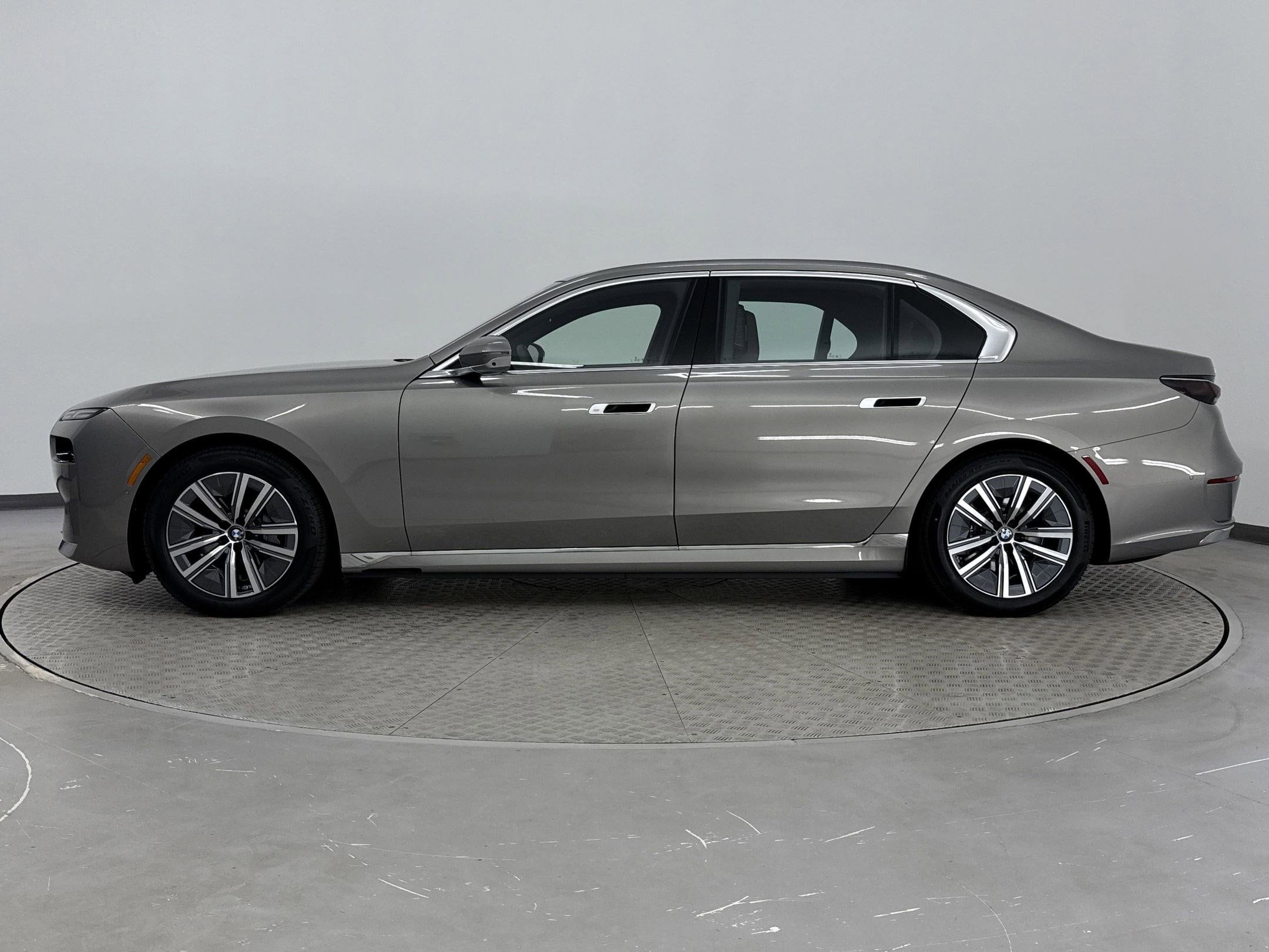 Used 2025 BMW i7 xDrive60 with VIN WBY53EJ06SCU52768 for sale in Montgomery, AL