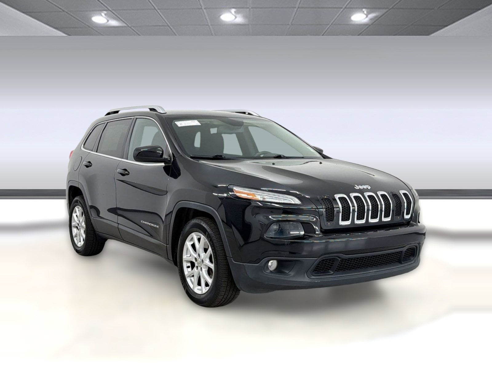 2016 Jeep Cherokee Latitude FWD photo 6