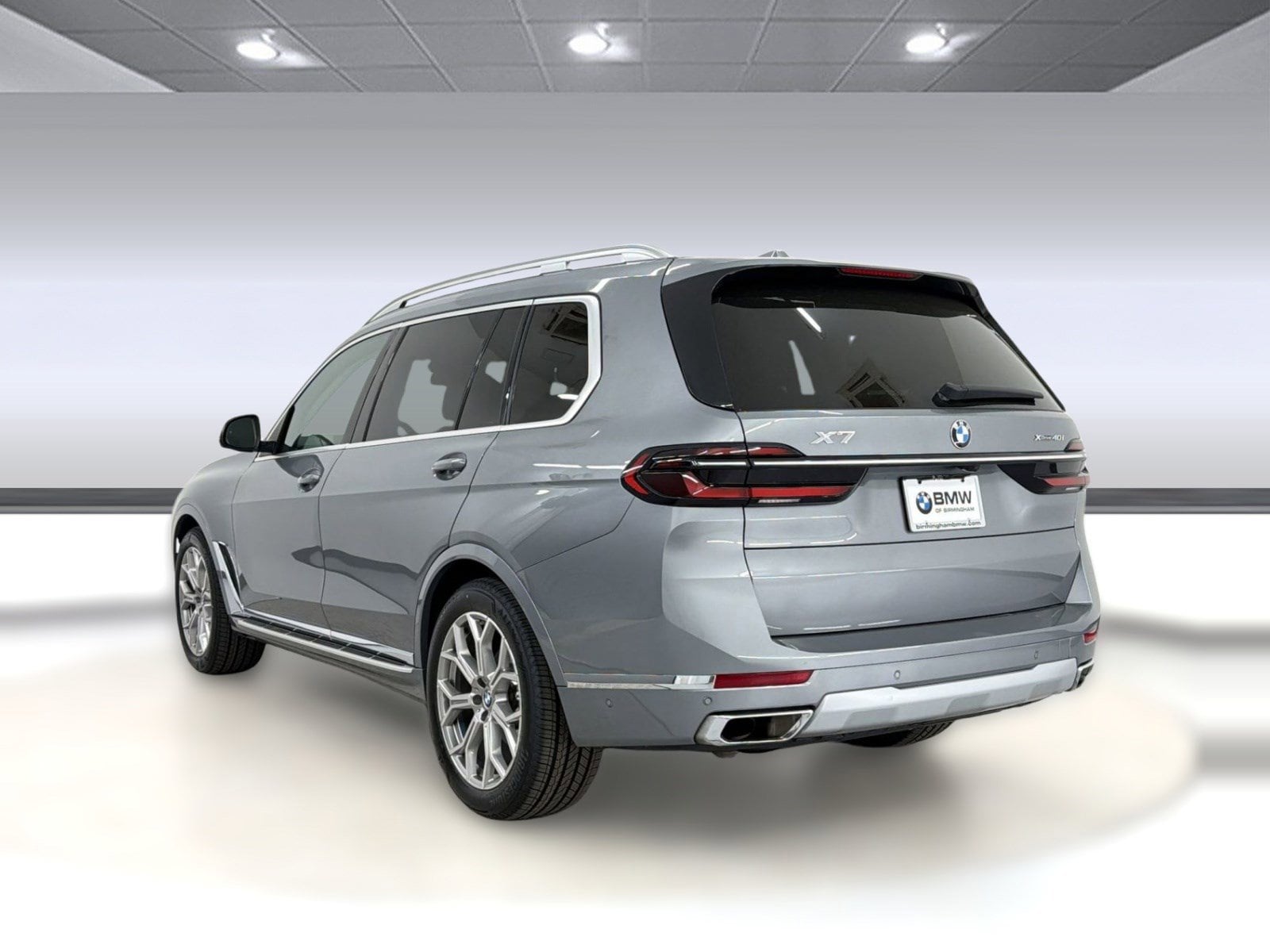 2025 BMW X7 xDrive40i photo 2