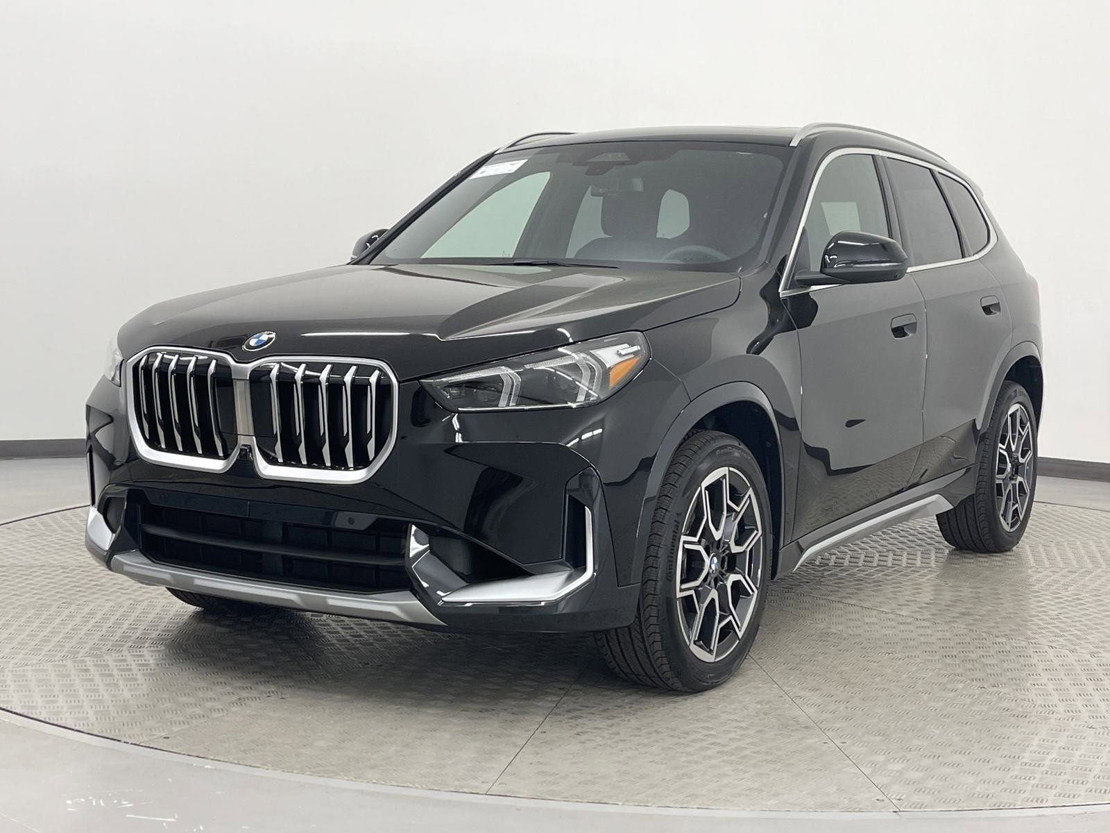 2025 Bmw X1 XDrive28i photo 2