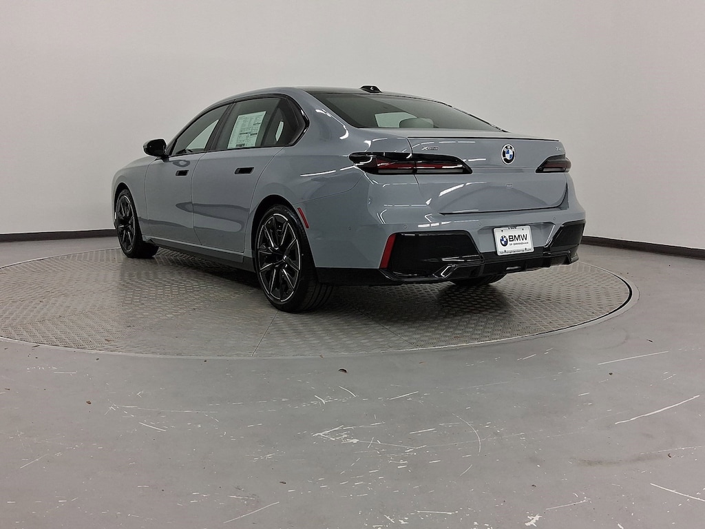 New 2026 BMW 740i xDrive Sedan