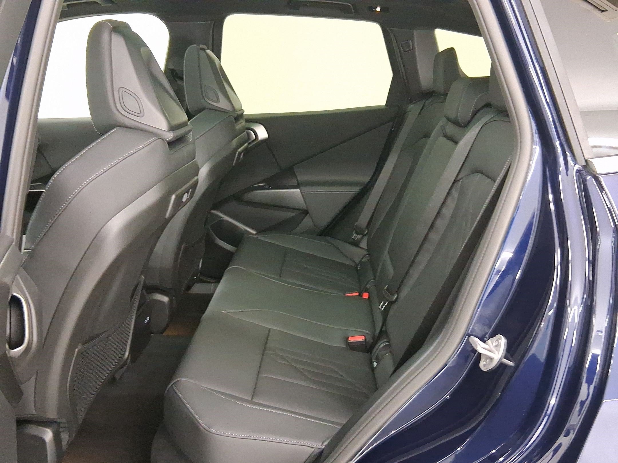 2026 BMW X3 30 - Photo 12