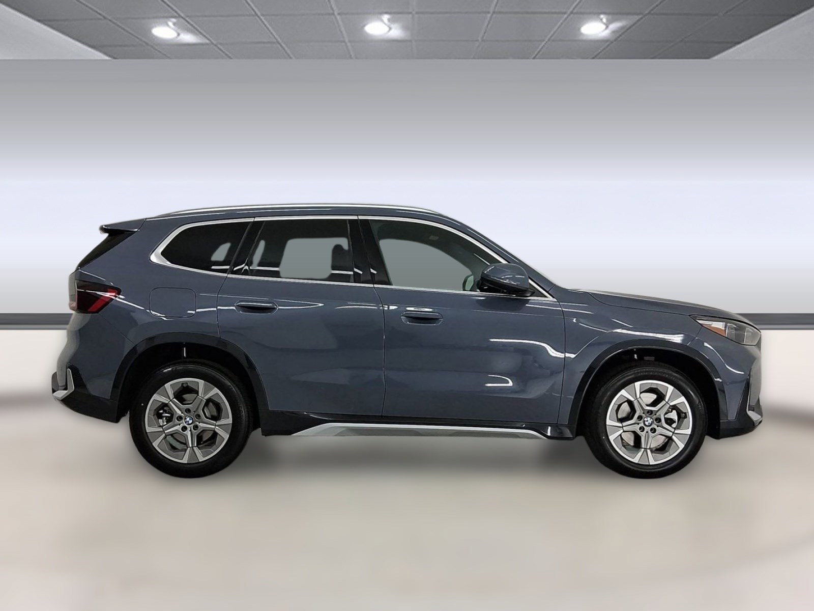 2026 BMW X1 28i - Photo 8