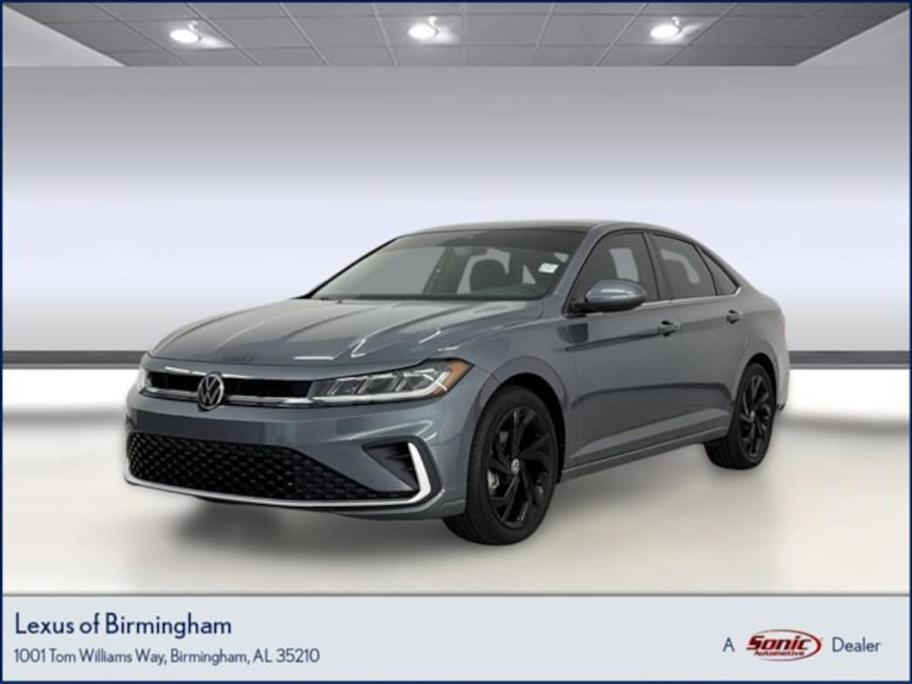 Used 2025 Volkswagen Jetta SE Sedan