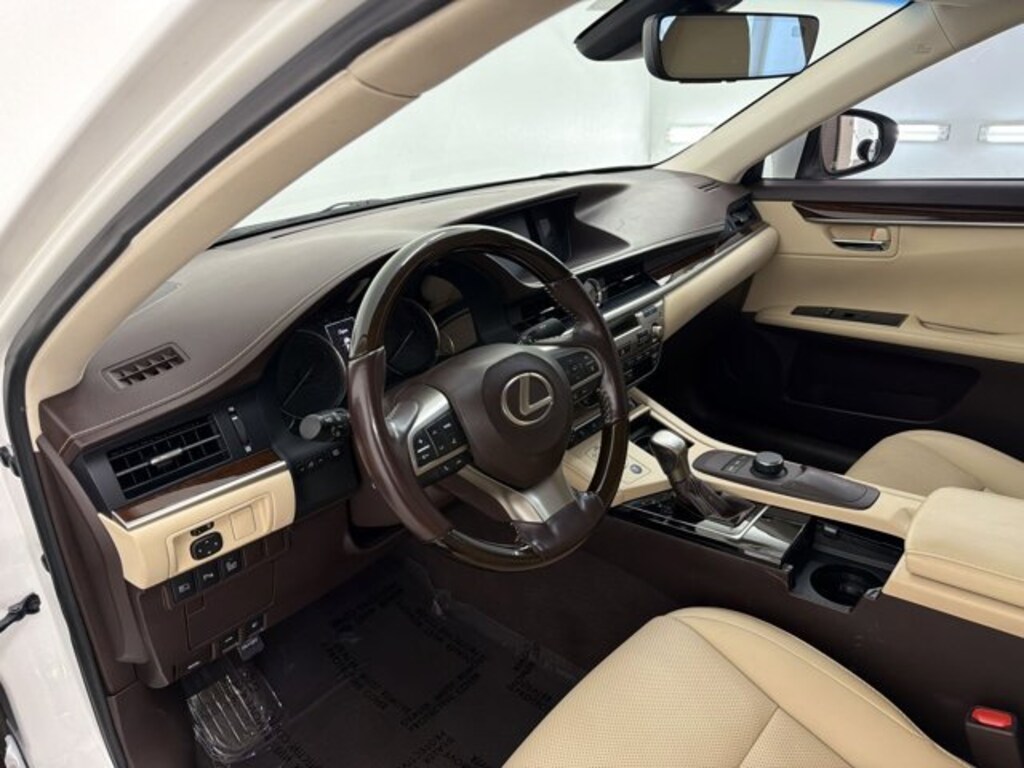 Used 2016 Lexus ES 350 ES 350 (4dr Sdn) Sedan