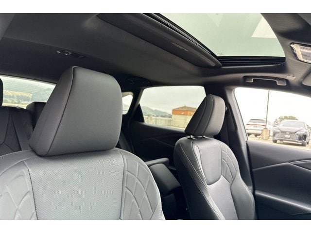 2026 Lexus RX 350 - Photo 19