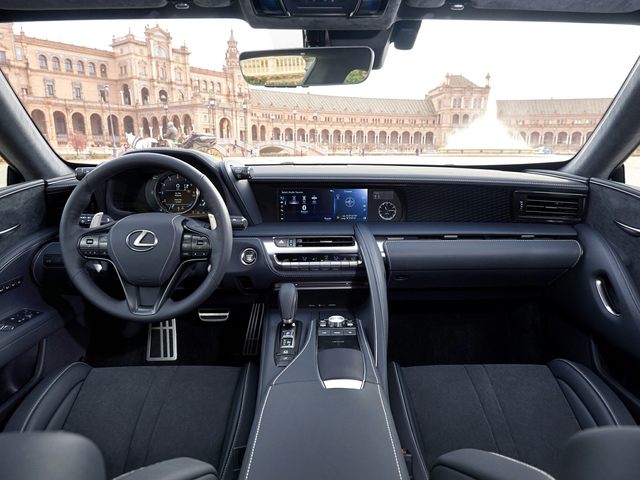 Lexus LC interior