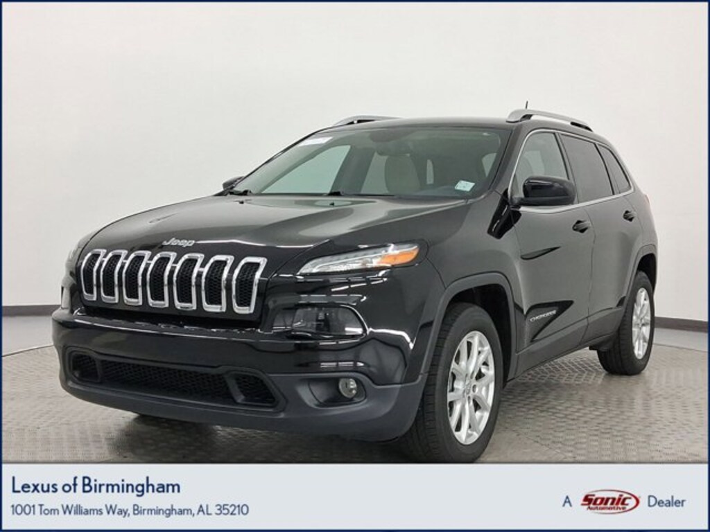 Used 2017 Jeep Cherokee Latitude SUV