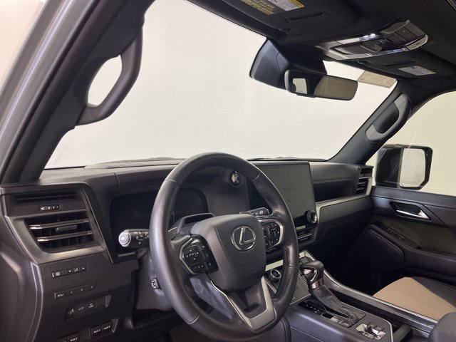 2025 Lexus GX 550 Overtrail photo 4