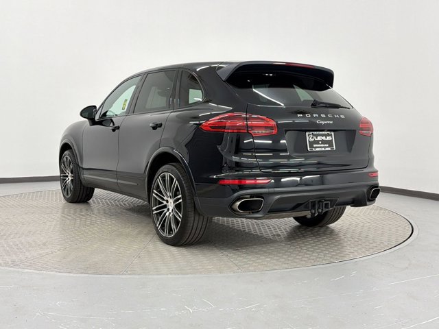 2017 Porsche Cayenne AWD photo 2
