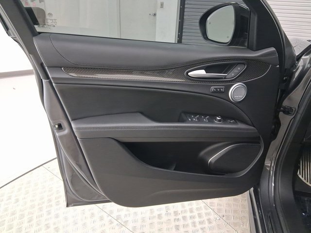 2023 Alfa Romeo Stelvio Quadrifoglio - Photo 21