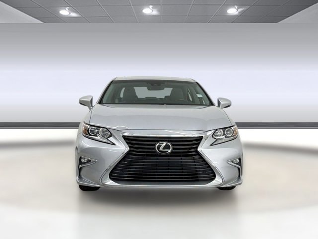 2016 LEXUS ES 350 4dr Sdn photo 5