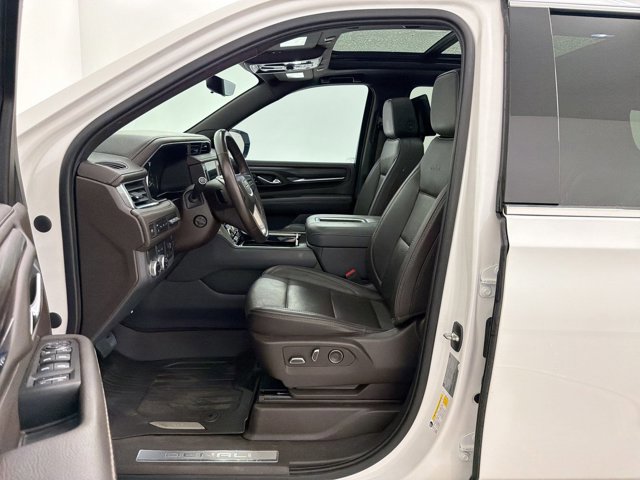 2021 GMC Yukon XL Denali photo 4