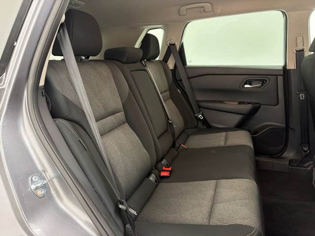 2025 Nissan Rogue SV - Photo 28