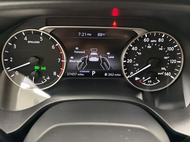 2025 Nissan Rogue SV - Photo 18