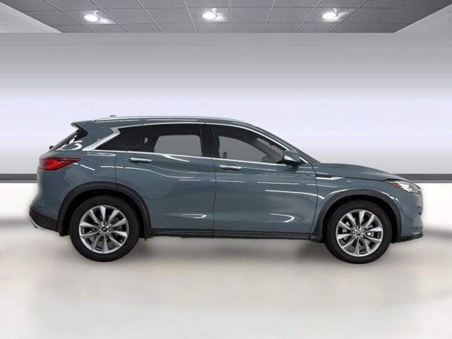 QX50 ESSENTIAL SUV