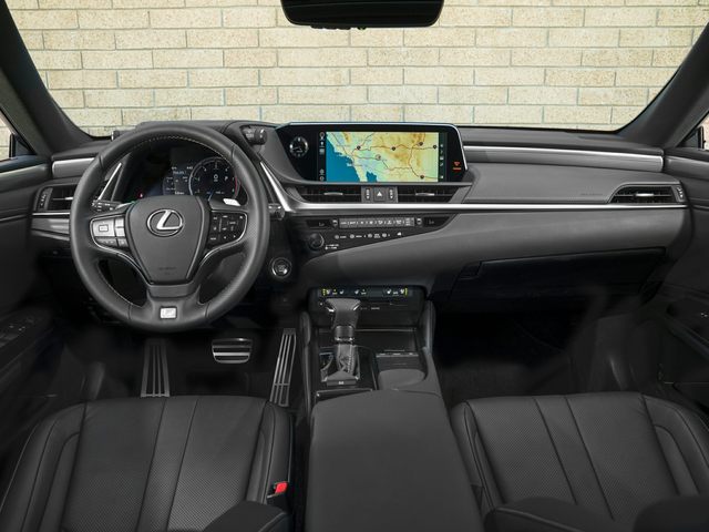 Lexus ES interior
