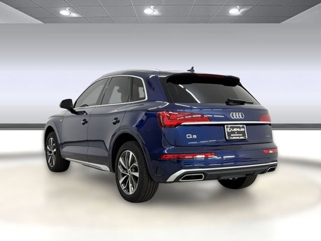 2022 Audi Q5 S line Premium Plus photo 2